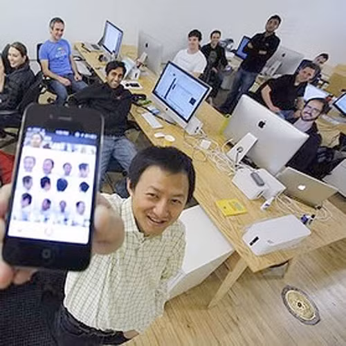  Bill Nguyễn là một trong những người được Forbes bình chọn nằm trong top 40 doanh nhân dưới 40 tuổi giàu nhất nước Mỹ