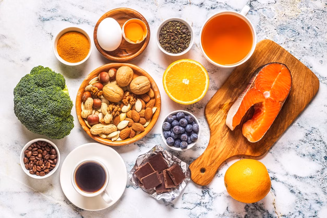 Việc chống lão hóa cần sự kết hợp bên trong và bên ngoài, bao gồm cả dinh dưỡng. Việc chống lão hóa cần sự kết hợp bên trong và bên ngoài, bao gồm cả dinh dưỡng.