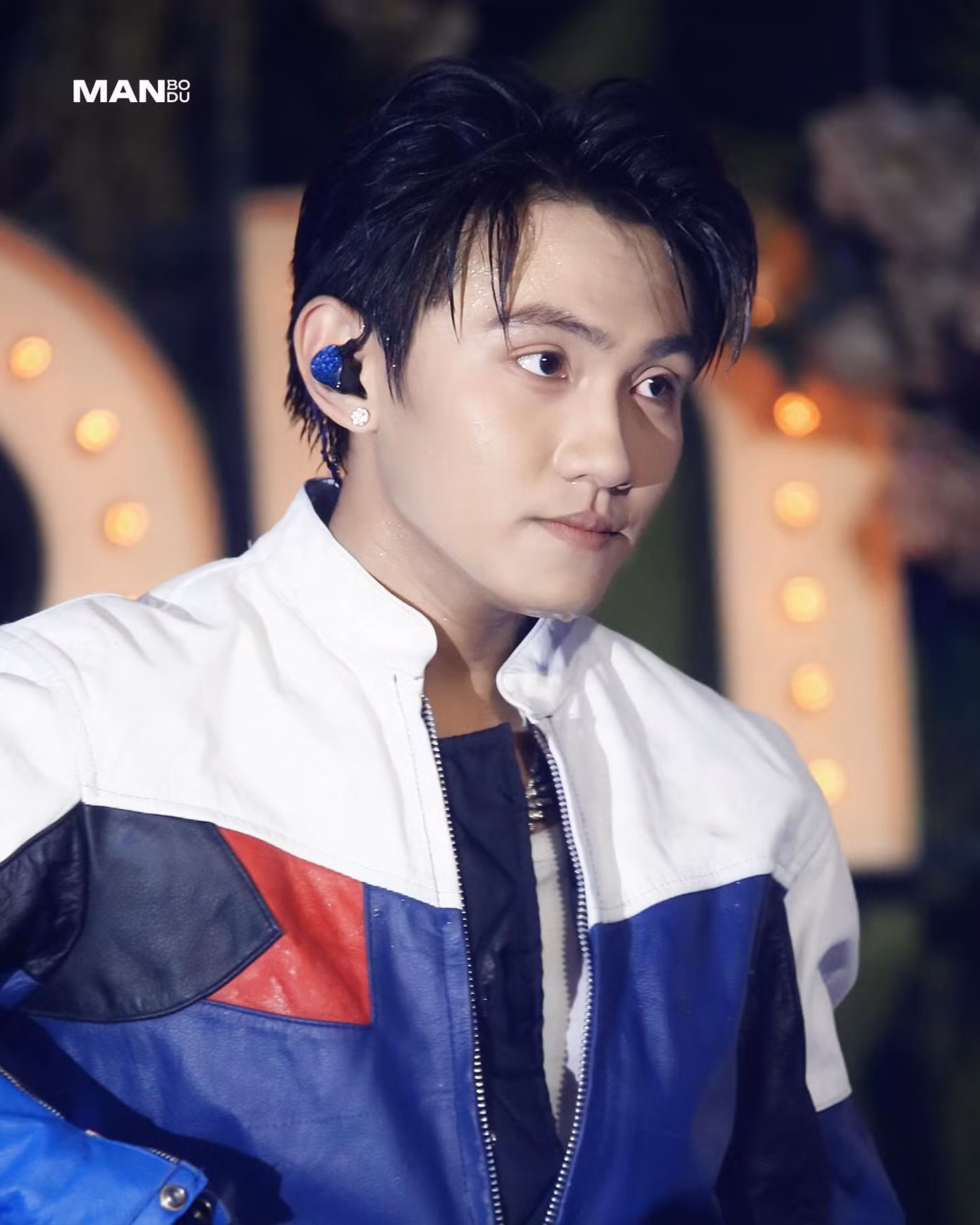 MANBO được đánh giá lột xác trong những buổi diễn gần đây. Nguồn ảnh: fcmanbo_ig MANBO được đánh giá lột xác trong những buổi diễn gần đây. Nguồn ảnh: fcmanbo_ig