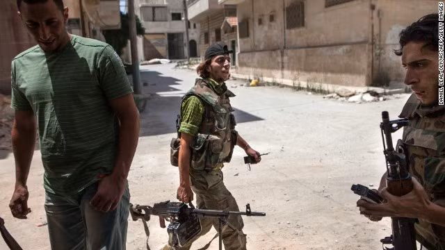 Mỹ tuyên bố sẽ hỗ trợ quân sự cho lực lượng phe nổi dậy sau khi khẳng định Syria sử dụng vũ khí hóa học. Ảnh: CNN Mỹ tuyên bố sẽ hỗ trợ quân sự cho lực lượng phe nổi dậy sau khi khẳng định Syria sử dụng vũ khí hóa học