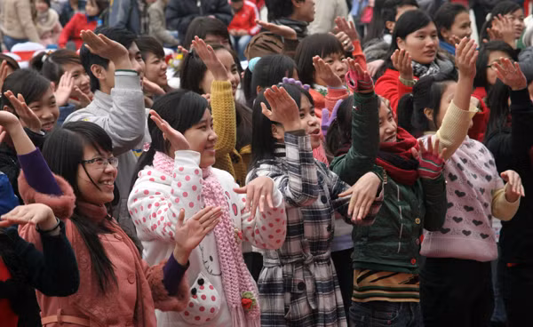Nhiều nụ cười có trong Fastival Sinh viên đã xua đi gió lạnh