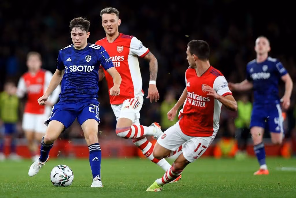 Leeds Utd chơi tốt hơn trong hiệp 1 nhưng không thể tạo ra lợi thế về tỉ số
