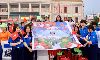 Chung kết Olympia 2025: Khánh Hòa vẫn giữ điểm cầu ngoài trời dù mưa lớn