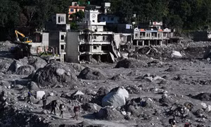Du khách bất ngờ trở về sau 37 ngày mất tích trong thảm họa lũ quét Nepal