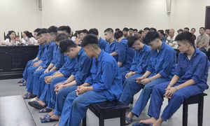 Phạt tù 18 đối tượng rủ nhau ra đường 'tìm ai gây sự thì đánh'
