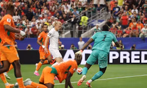 Erling Haaland đưa Na Uy vượt Bờ Biển Ngà, giành vé vào vòng 16 đội 