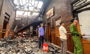 Căn nhà của ông L. bị lửa thiêu rụi
