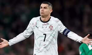 Ronaldo đối diện án phạt cực nặng cho tấm thẻ đỏ