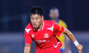 HLV Kim Sang-sik sẽ gọi Adou Minh, Khoa Ngô lên tuyển Việt Nam?