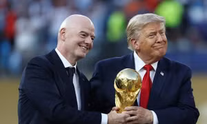 Tổng thống Trump lên tiếng trước làn sóng đòi phế truất chủ tịch FIFA