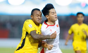 BLV Quang Tùng: 'Tuyển Việt Nam đang chơi theo kiểu rình rập săn mồi'