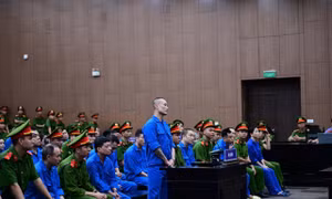Cựu điều dưỡng khai hút 'cỏ' cùng tội phạm trong Viện Pháp y tâm thần Trung ương