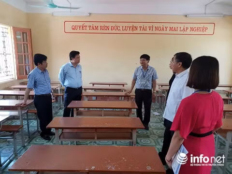 Đoàn kiểm tra công tác chuẩn bị thi THPT Quốc gia 2018 của Bộ GD&ĐT do Thứ trưởng Nguyễn Hữu Độ làm trưởng đoàn đã tiến hành kiểm tra tại tỉnh Hải Dương.
