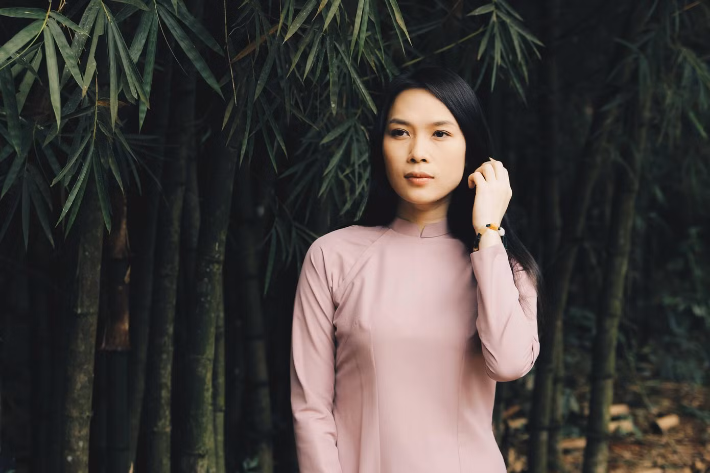 Điểm lại những MV đưa V-Pop trở về "chuyến tàu thanh xuân" rực rỡ ảnh 1