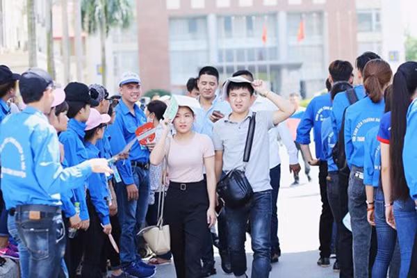 Sáng nay tại Hà Tĩnh, thời tiết nắng nóng gay gắt diện rộng. (Ảnh minh hoạ)