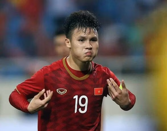 Quang Hải thi đấu xuất sắc trong trận gặp U23 Thái Lan.