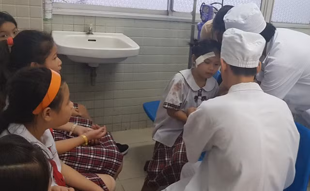 Có tới 6 học sinh bị thương nặng, trong đó 2 em phải chỉ định phẫu thuật tại Bệnh viện Chợ Rẫy