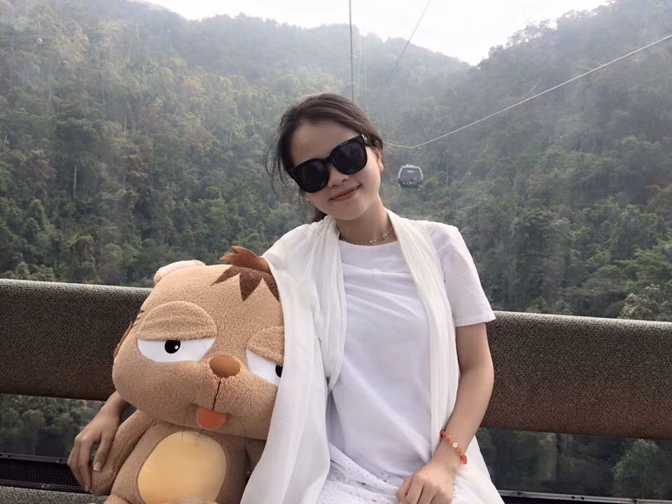 Đi cáp treo cùng nhau tình cảm chưa?