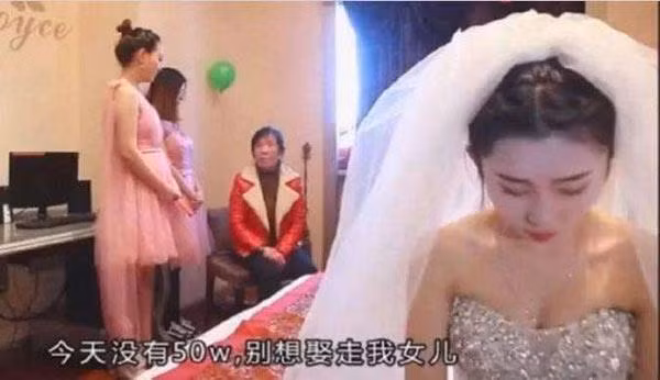 Gia đình cô dâu đòi chú rể đưa thêm 1,7 tỷ đồng ngay trước giờ đón dâu.