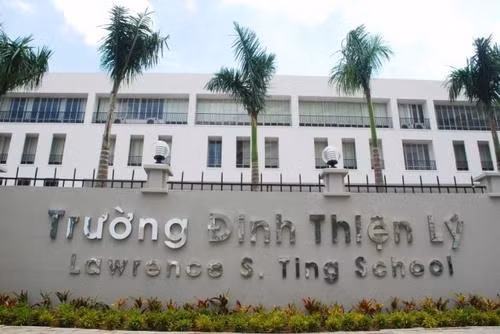 Trường THCS-THPT Đinh Thiện Lý - nơi xảy ra vụ việc. Ảnh: LSTS