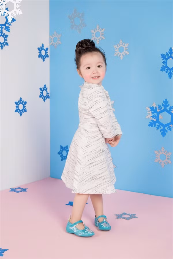 Những em bé Việt khiến dân tình "rụng tim" vì quá dễ thương ảnh 11