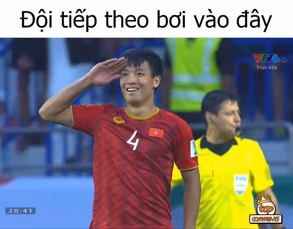 Hình ảnh Tư Dũng sau pha lập công khiến nhiều CĐV phải "ôm tim" nghẹt thở, tự hào quá Việt Nam ơi! (Ảnh: Top comments)