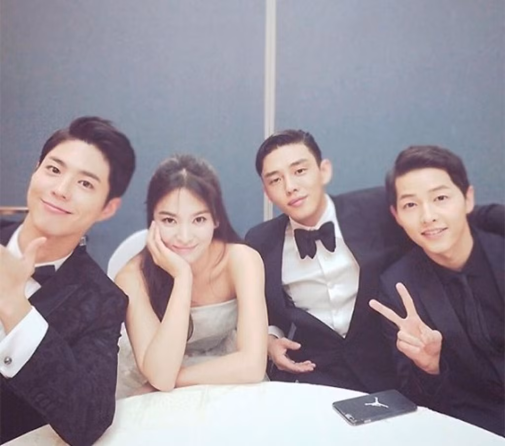 Hai vợ chồng Song - Song rất thân với Park Bo Gum