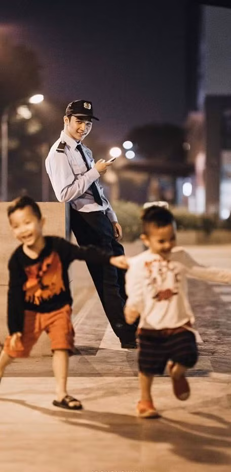 Nụ cười hiền dễ thương khiến bao trái tim cô nàng rung rinh, trật nhịp là đây!