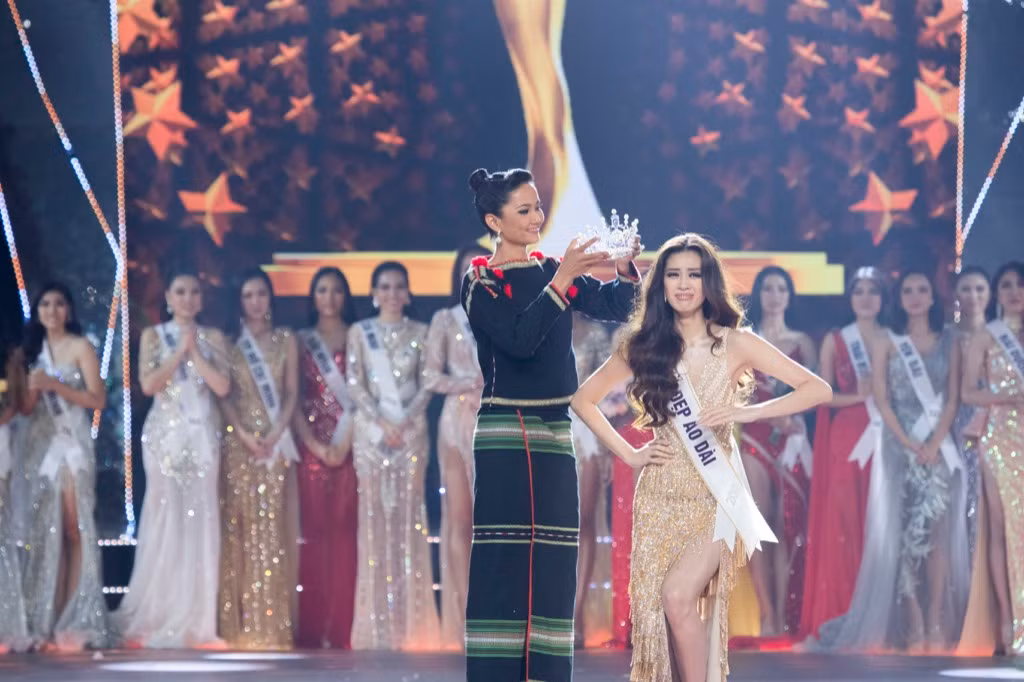 Nguyễn Trần Khánh Vân đăng quang "Hoa hậu Hoàn vũ Việt Nam 2019" ảnh 6 Nguyễn Trần Khánh Vân đăng quang "Hoa hậu Hoàn vũ Việt Nam 2019" ảnh 6