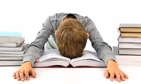 Vì sao không nên thức khuya tuổi dậy thì? ảnh 3