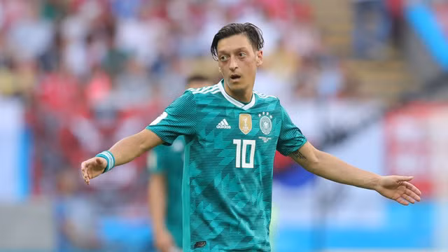 Sự thất vọng của Ozil và cũng là sự thất vọng chung của các cầu thủ đội tuyển Đức.