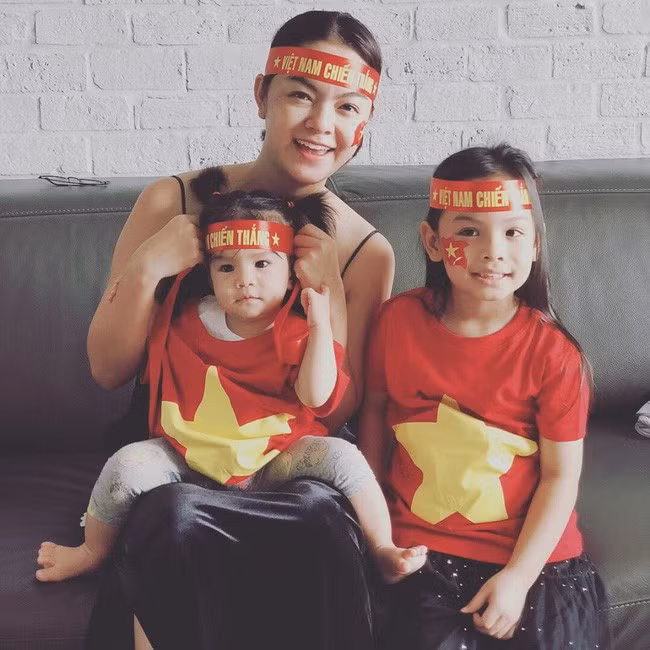 Phạm Quỳnh Anh viết tâm thư gửi các con giữa đêm khuya.