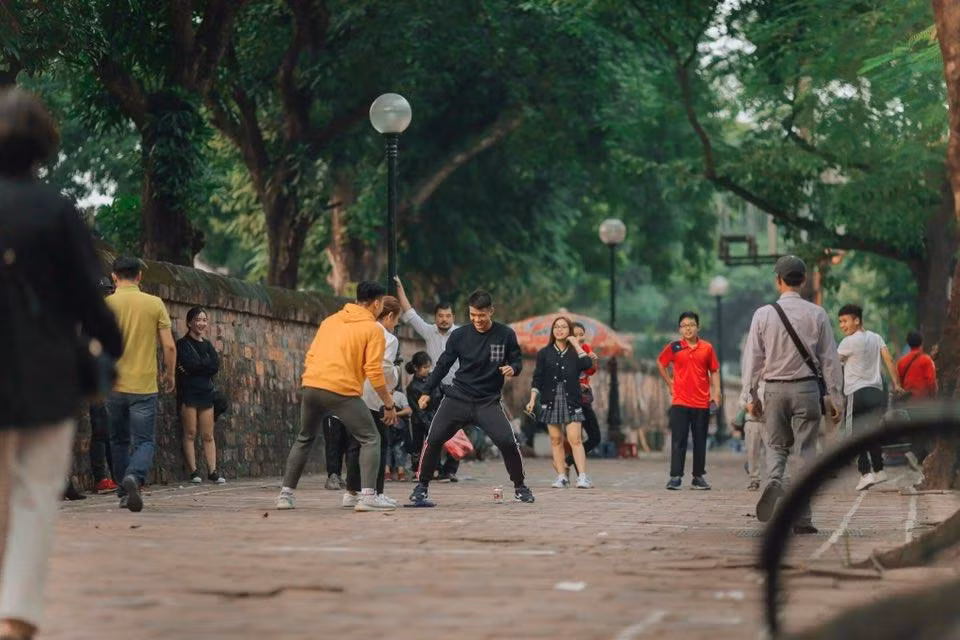 Thêm những hình ảnh về buổi đi chơi của Đức Chinh và cô gái đặc biệt cùng Bùi Tiến Dũng và cặp đôi Quang Hải - Nhật Lê.