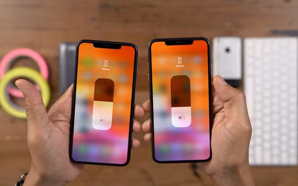 Hiệu ứng tàng hình trên iPhone 11 là một tính năng tương tự tính năng quay video xóa phông/thay nền trên Galaxy Note10+.