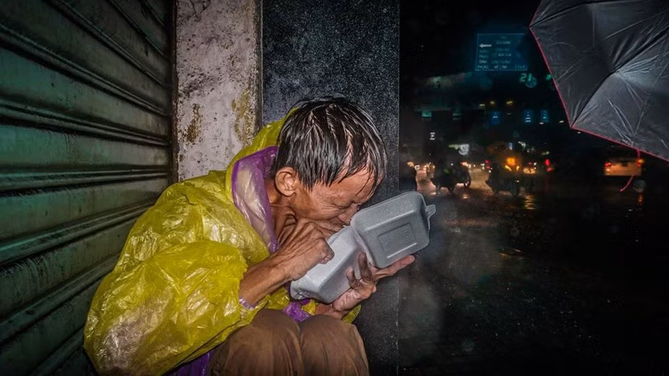 Những bức ảnh này đã nhanh chóng nhận được sự tương tác lớn trên MXH với hàng chục ngàn lượt chía se.