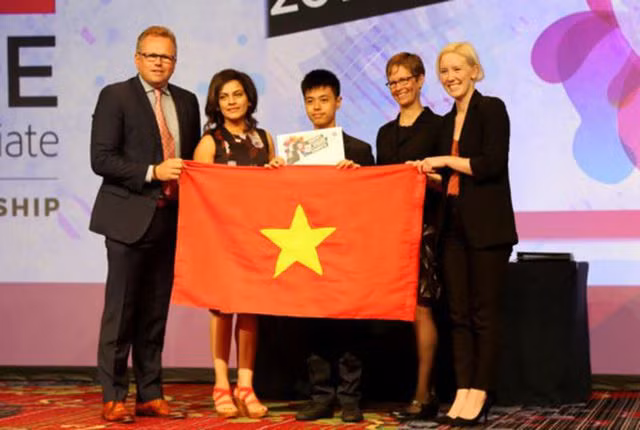 Với thiết kế trong trẻo và tươi sáng, tác phẩm của em 10 Nguyễn Thanh đã thu hút nhiều khán giả bình chọn nhất