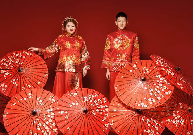 "Anh cảm thấy buồn nhất lần chúng ta phải xa nhau. Khi ấy, lúc nào anh cũng cảm thấy nhớ em. Khi ngủ cũng nhớ, ăn cơm cũng nhớ, đi làm cũng nhớ, từng phút từng giây đều nhớ".