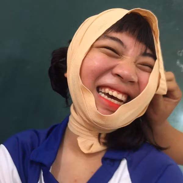 Nhìn sơ qua thôi là phát hiện ra sai kỹ thuật rồi.