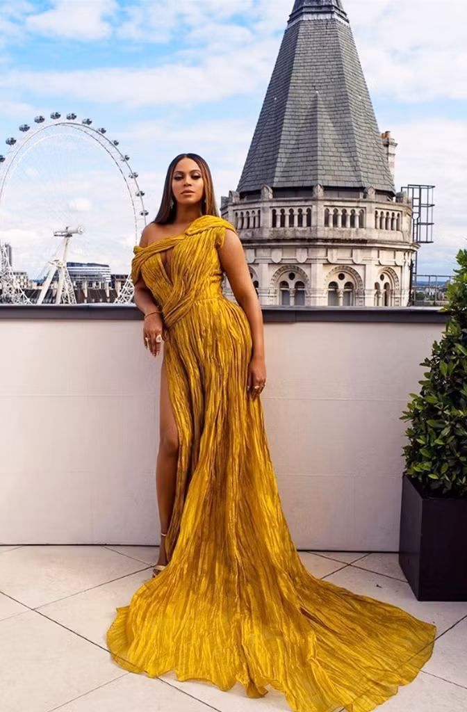 Beyoncé tại buổi ra mắt phim The Lion King tại London.