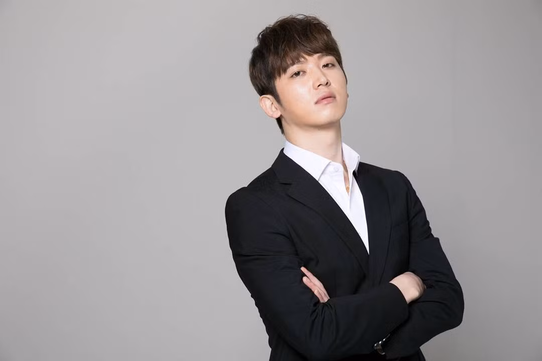 Chương trình diễn ra vào lúc 20h ngày 29/11/2018 tại Nhà hát VOH Music One và được livestream trên trang www.vivo.vn.