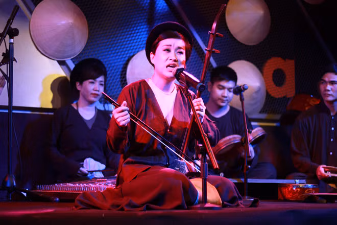 Chơi gì cuối tuần?: "Quậy tung" cùng vũ điệu đường phố, có hẹn với Dịch Dương Thiên Tỉ ảnh 1