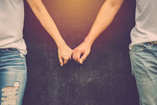 6 dấu hiệu chứng tỏ chàng không yêu bạn thực lòng ảnh 3 6 dấu hiệu chứng tỏ chàng không yêu bạn thực lòng ảnh 3