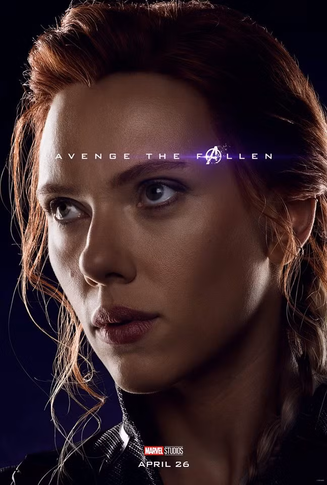 Black Widow trở về với màu tóc nâu đỏ nguyên bản.