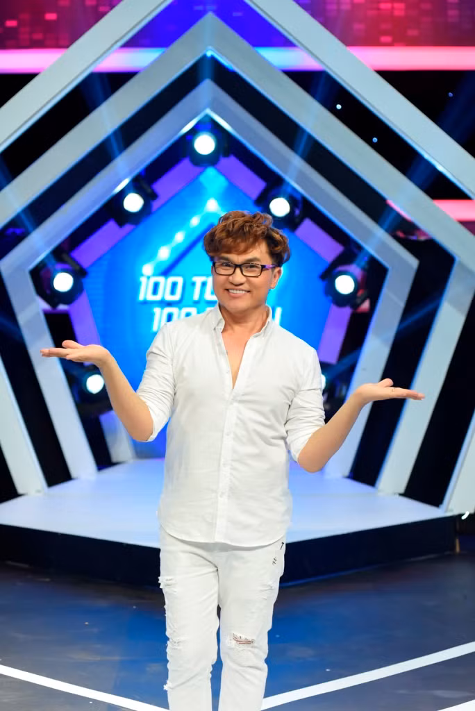 Nam MC Đại Nghĩa sẽ giữ vai trò host cầm trịch xuyên suốt cho chương trình mới toanh này.