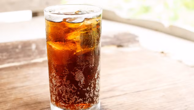 Tỷ lệ thừa cân, béo phì tại nước ta cũng gia tăng nhanh chóng do chế độ ăn uống và việc sử dụng các loại đồ uống có đường.