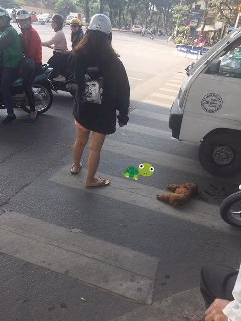 Cô gái đã to tiếng với tài xế.