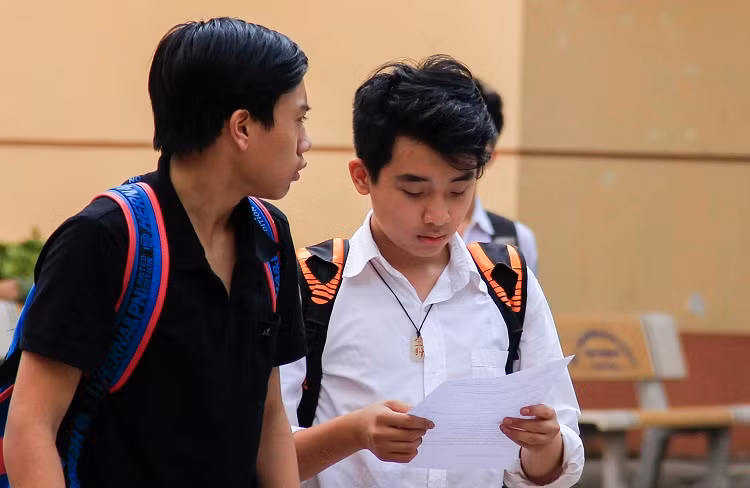 Học sinh thi vào lớp 10 ở Hà Nội năm 2018. (Ảnh minh hoạ)
