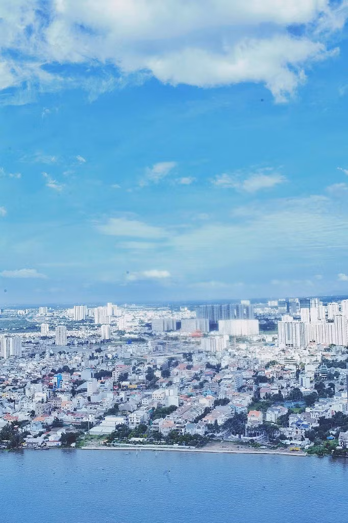 Căn nhà có view nhìn ra sông Sài Gòn.