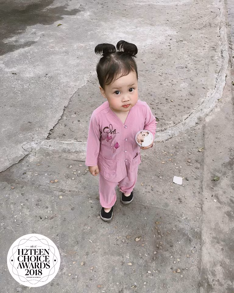 Vẻ xinh xắn, dễ thương của Su khiến ai nhìn cũng chỉ muốn... sinh ngay một tiểu công chúa.