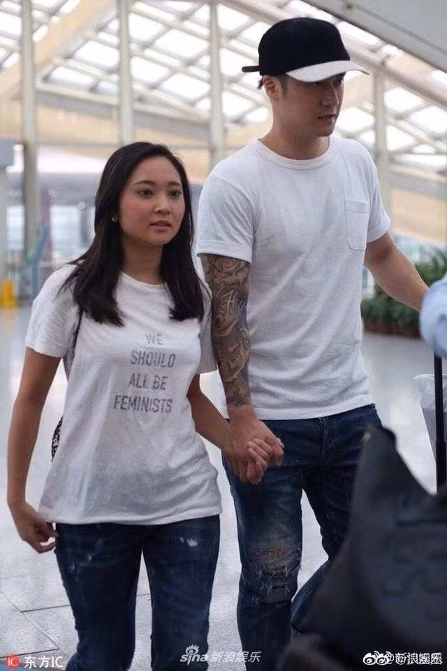 Nam diễn viên cùng bạn gái người Nhật.